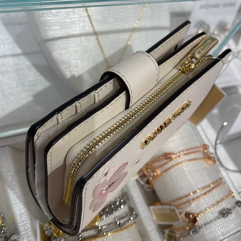 Michael Kors Jet Set Medium Floral Embellished Signature Logo Bi-Fold Wallet NWT - Picture 15 of 16
